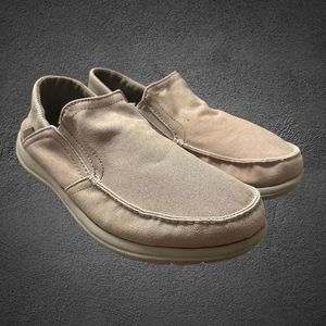 Crocs Loafers Men’s size 9 Biege Elastic Give Croc Comfort